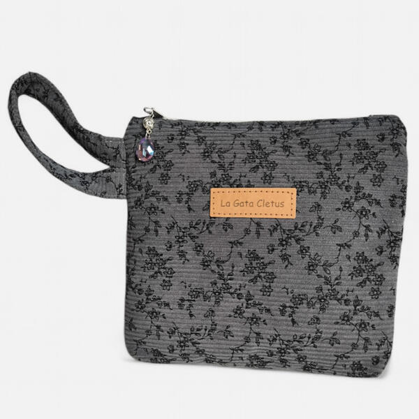 Pana gris vintage y flores