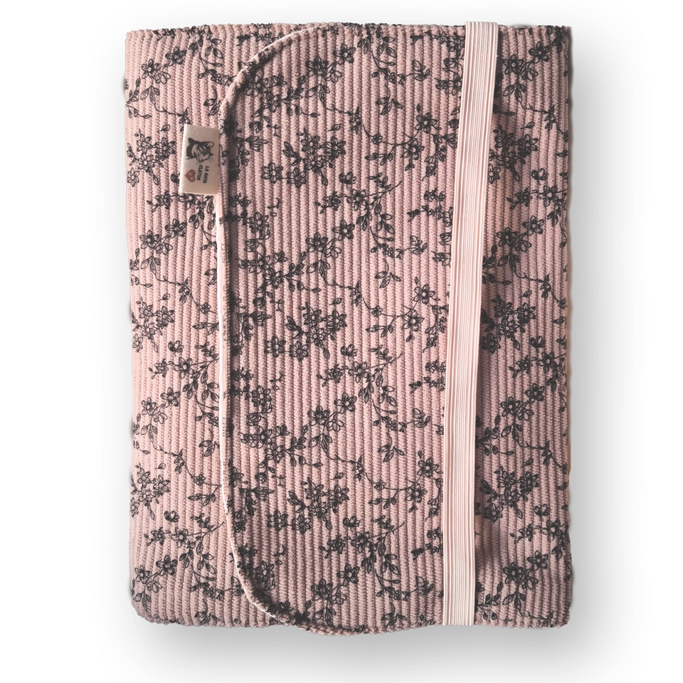 Pana rosa vintaje y flores negras